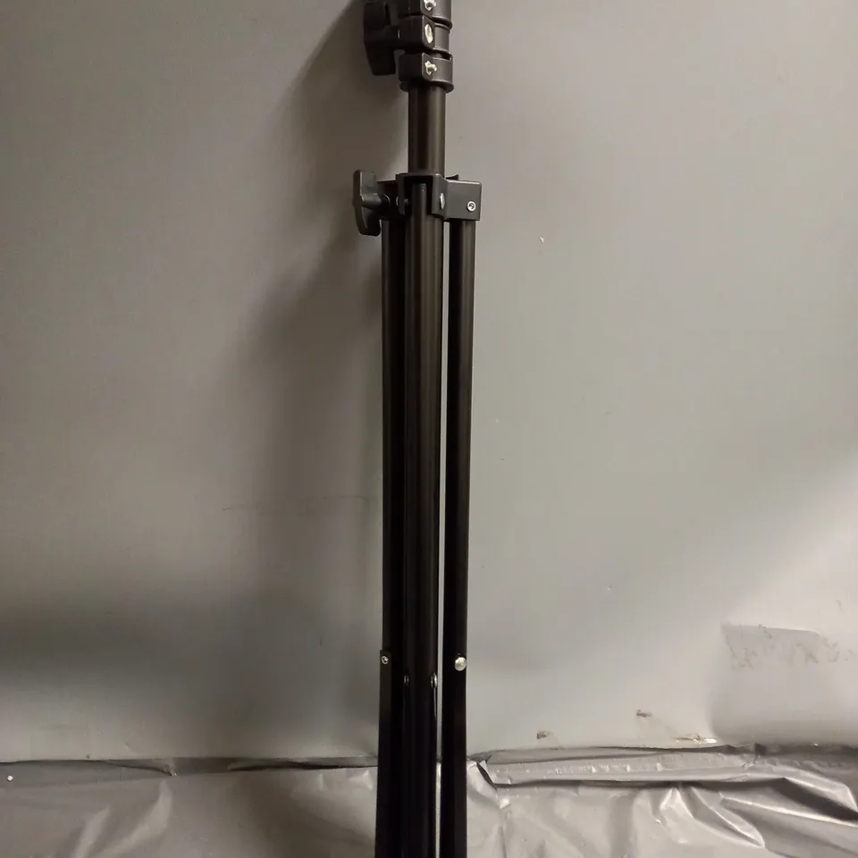 UNBRANDED TELESCOPIC TRIPOD IN BLACK