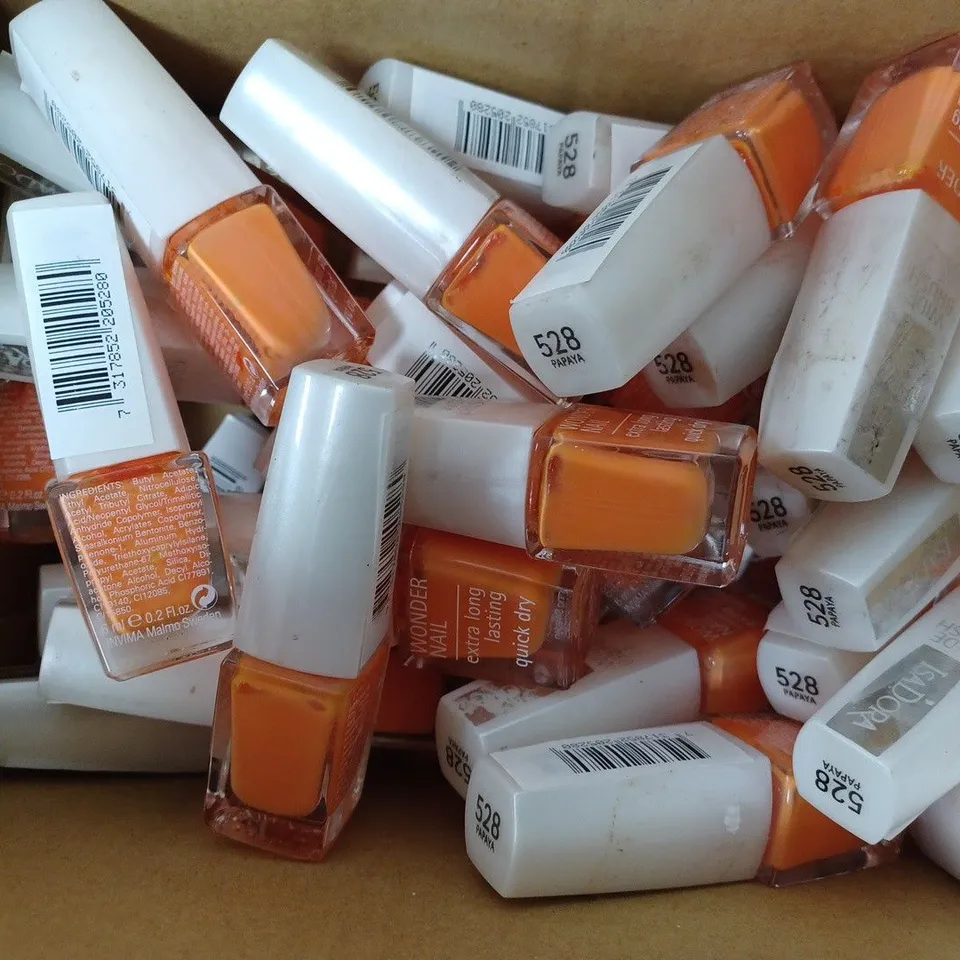 APPROXIMATELY 30 ISADORA WIDE BRUSH WONDER NAIL ##528 PAPAYA 