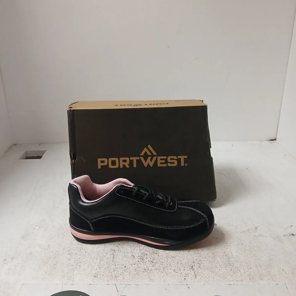 PORTWEST FW39 LADIES SAFETY TRAINER – UK 5, BLACK WITH PINK TRIM