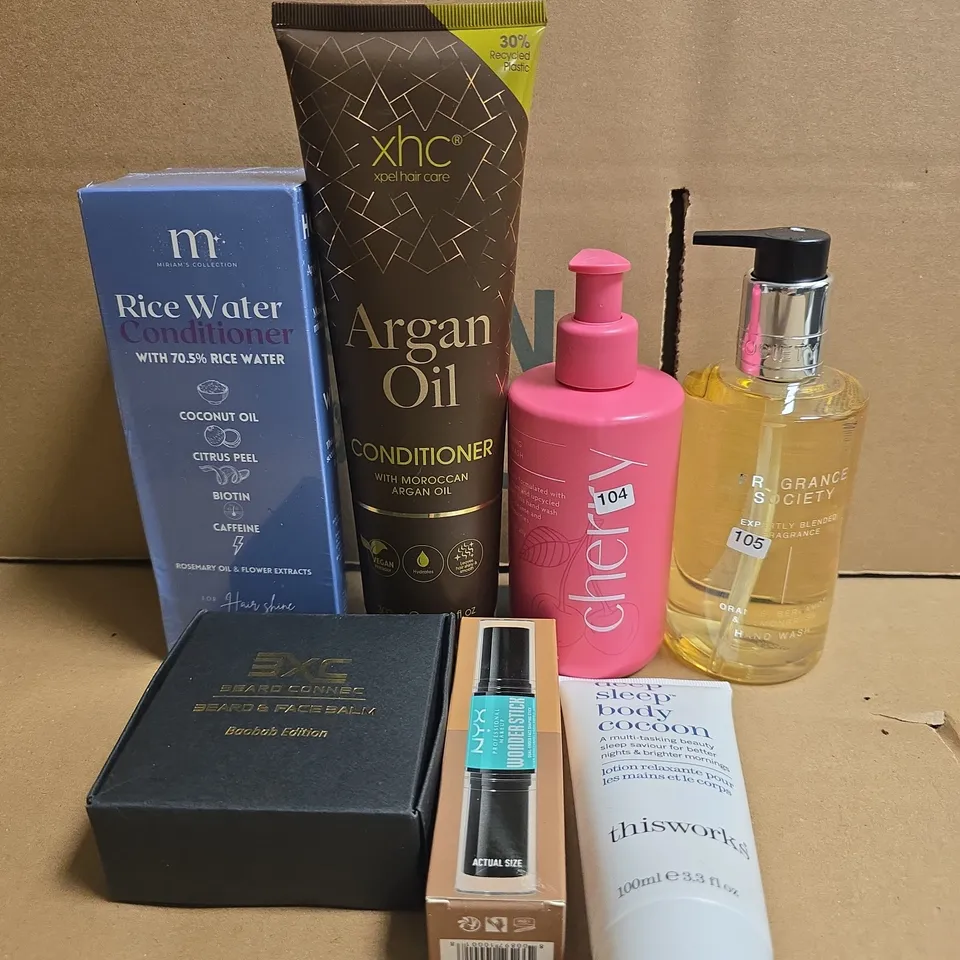 APPROXIMATELY 15 ASSORTED HEALTH & BEAUTY PRODUCTS TO INCLUDE BODY COCOON, RICE WATER AND NYX 
