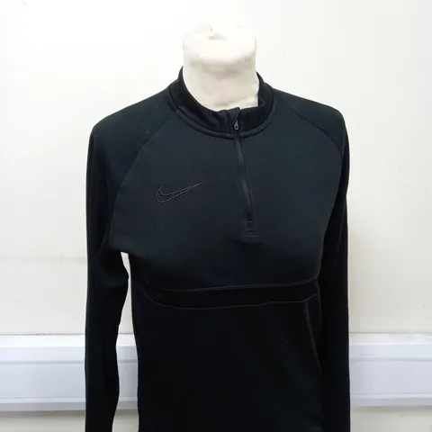NIKE 1/4 ZIPPED JACKET SIZE L