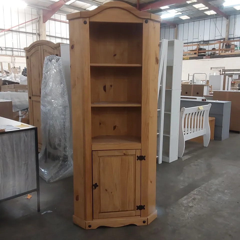 CORONA 1 DOOR CORNER BOOKCASE - PINE