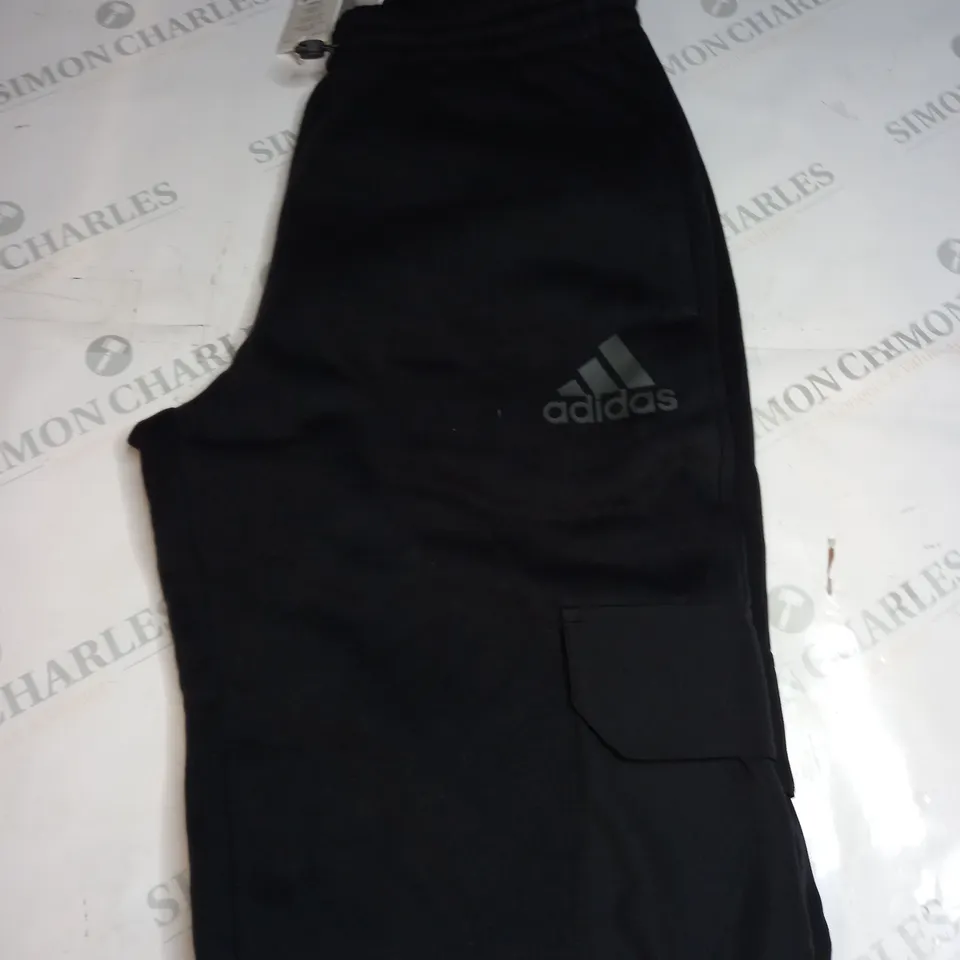 ADIDAS TRACKSUIT BOTTOMS SIZE M