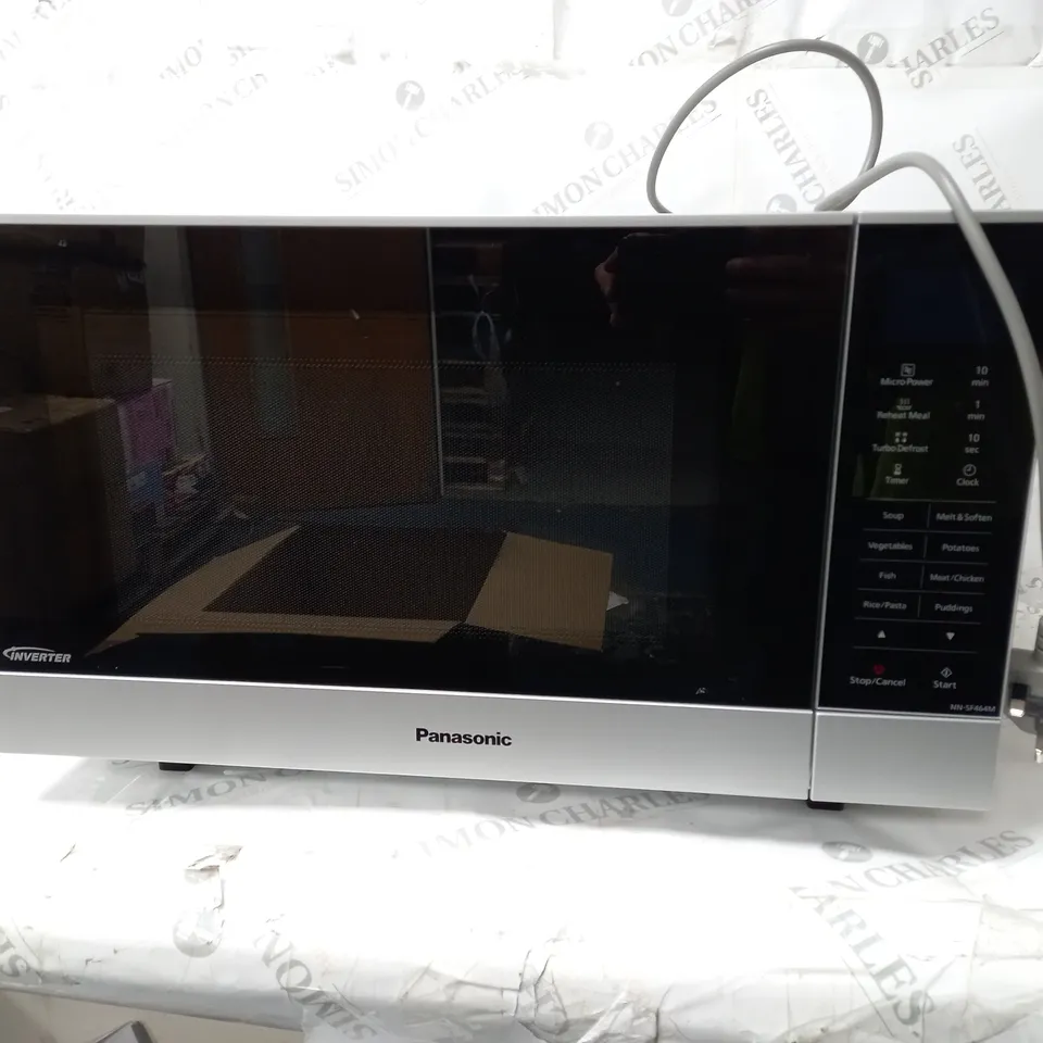 PANASONIC SF464MBPQ FLATBED SOLO MICROWAVE  RRP £199