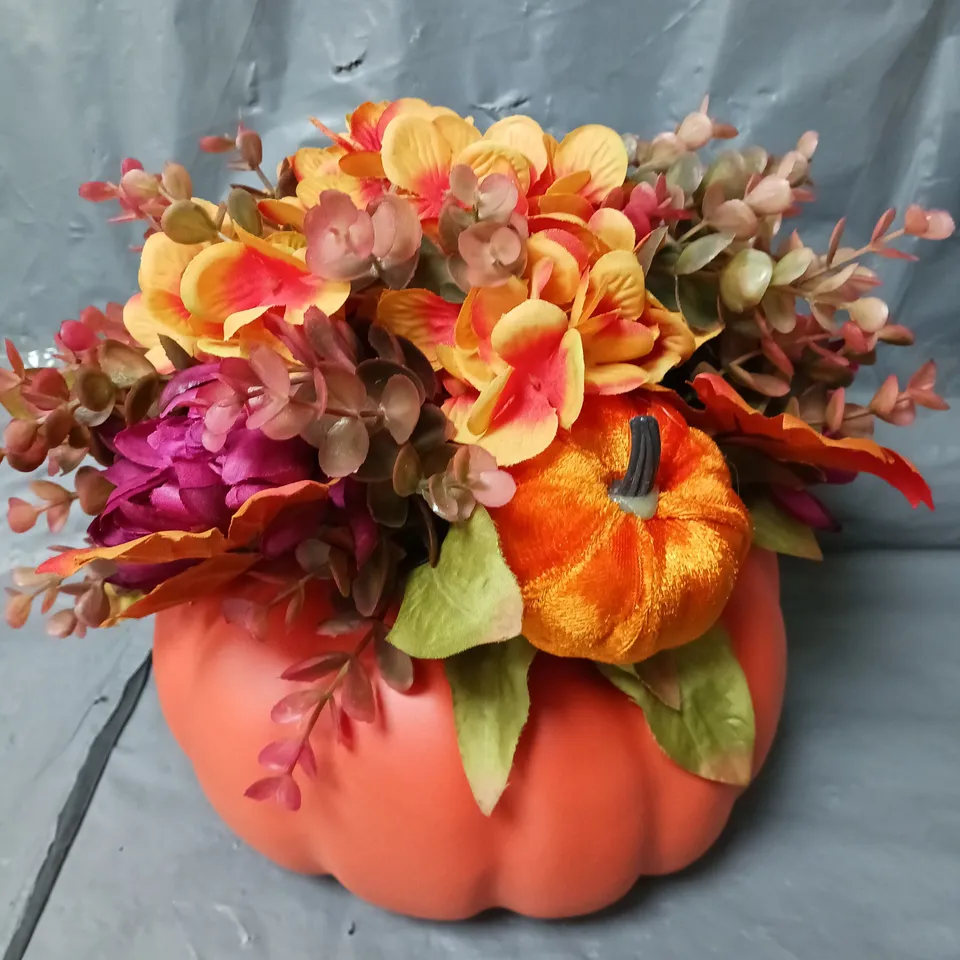 AUTUMN PUMPKIN TABLE CENTERPIECE RRP £25.99