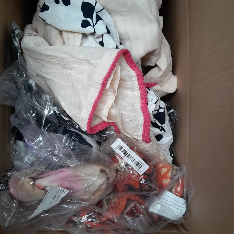 APPROXIMATELY 15 ASSORTED CHILDRENS CLOTHING PRODUCTS RANGING FROM AGES 10-15YRS