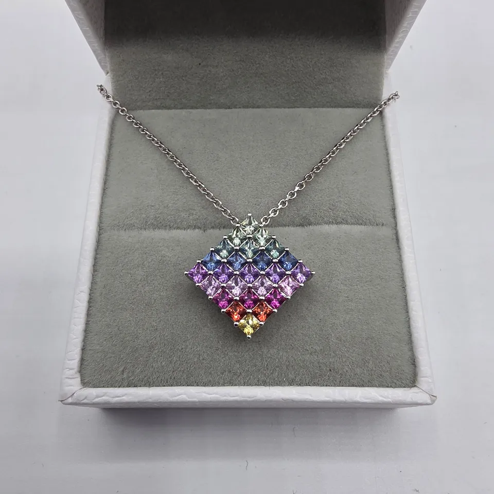 18CT WHITE GOLD PENDANT ON CHAIN SET WITH NATURAL RAINBOW SAPPHIRES WEIGHING +-1.30CT