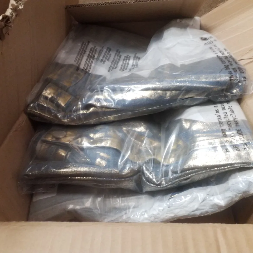 BOX CONTAINING APPROXIMATELY 5 BRAND NEW J D WILLIAMS GOLD METALLIC SKIRTS - SIZE 30