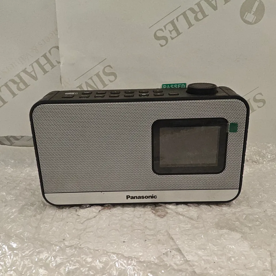 PANASONIC RF-D15 RADIO