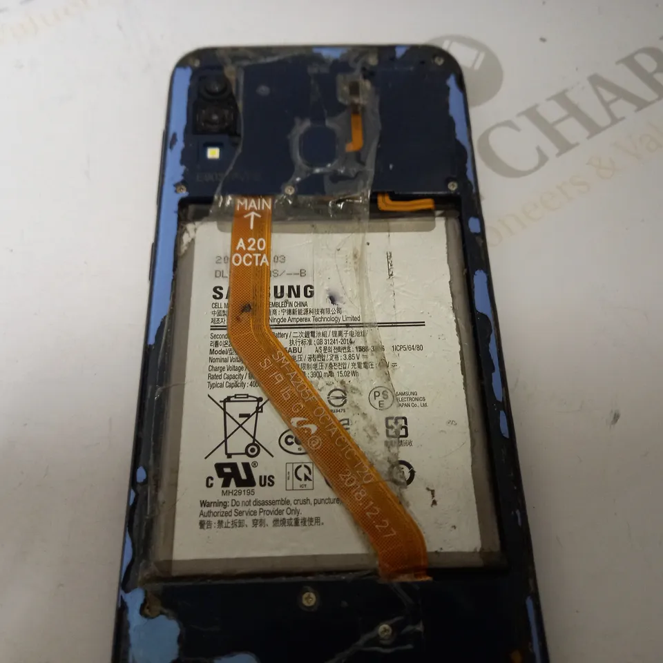 SAMSUNG GALAXY A20
