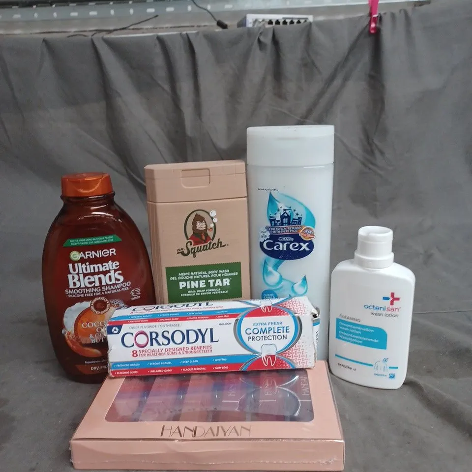 APPROXIMATEY 20 HEALTH AND BEAUTY PRODUCTS TO INCLUDE SQUATCH BODY WASH, CORSODYL TOOTHPASTE AND GARNIER ULTIMATE BLENDS SHAMPOO