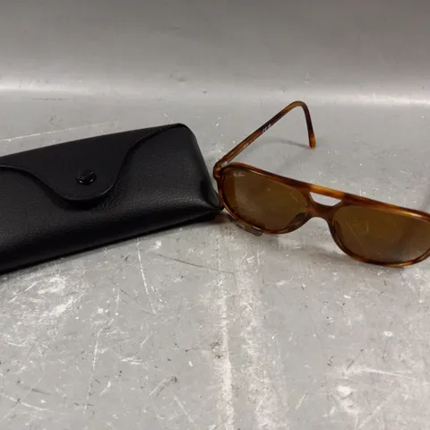 RAY-BAN AVIATOR HAVANA FRAME SUNGLASSES