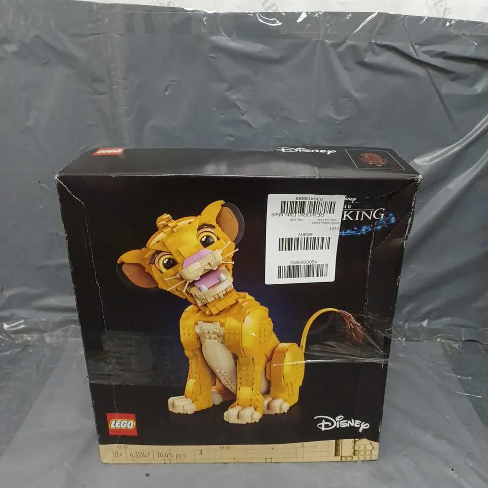 DISNEY YOUNG SIMBA THE LION KING SET 43247