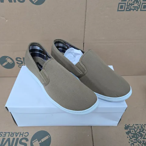 CHARLES SOUTHWELL BRETT TAUPE SLIP-ON SHOES – UK 8