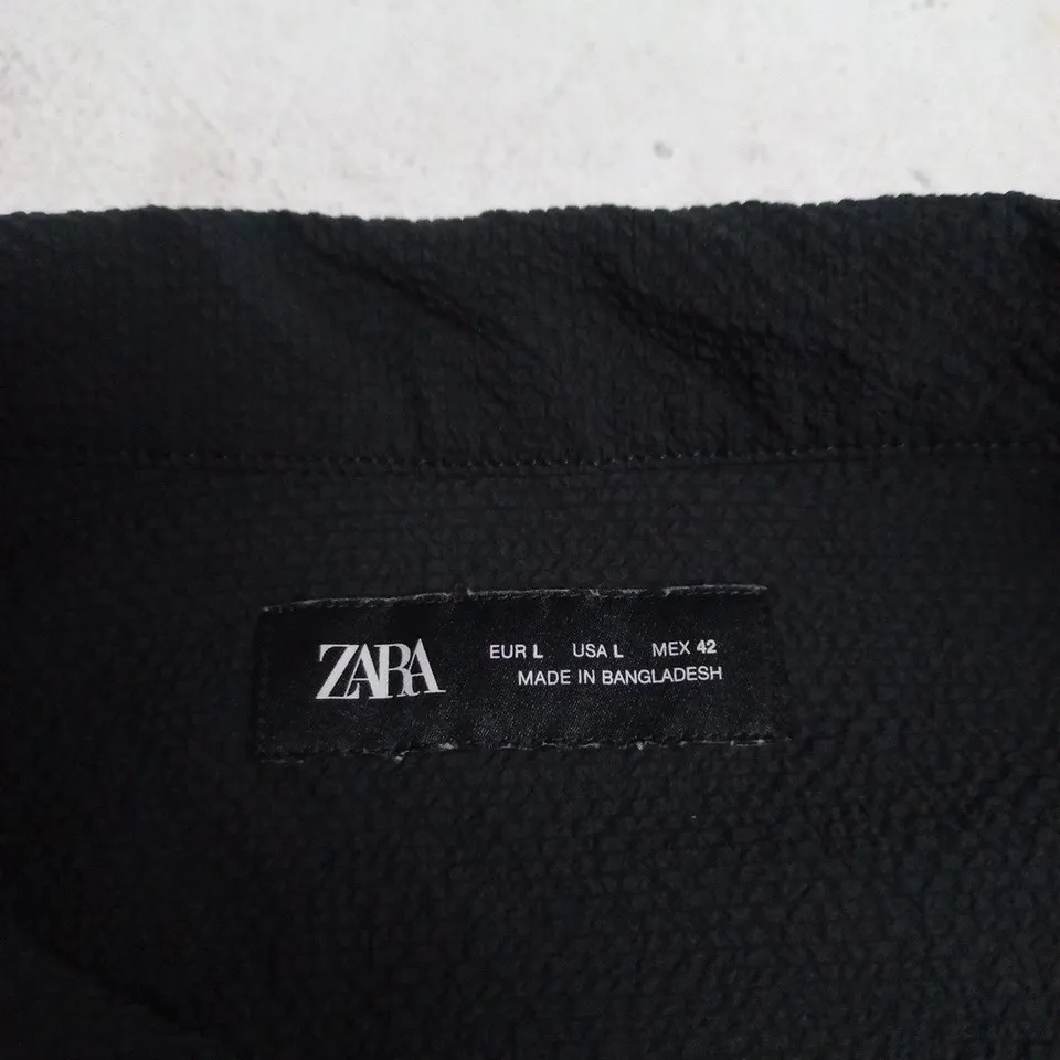 ZARA BLACK SHIRT – MEN'S, EUR L (USA L) – MADE IN BANGLADESH