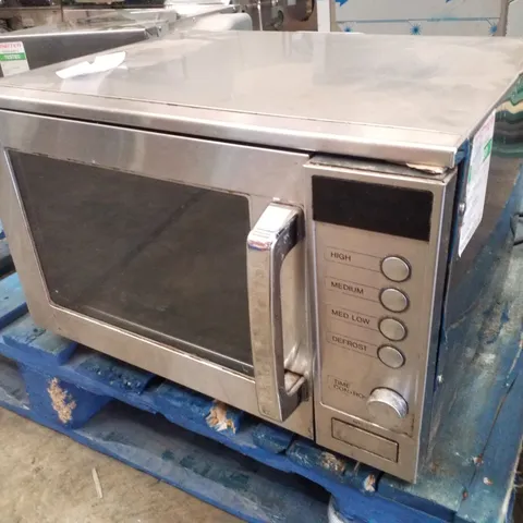 COMMERCIAL MICROWAVE 
