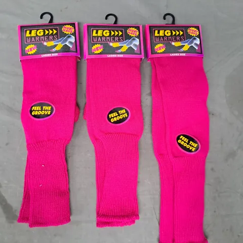 BOX OF APPROXIMATELY 20 ASSORTED WOMEN'S LEG WARMERS IN PINK (SIZES VARY) - COLLECTION ONLY