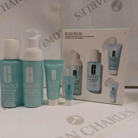 BOXED CLINIQUE SKIN SCHOOL ANT-BLEMISH BASICS KIT 