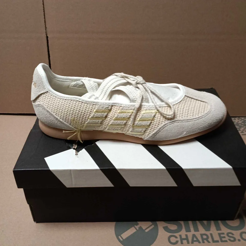 BOXED PAIR OF ADIDAS BARREDA MARY JANE TRAINERS - 6