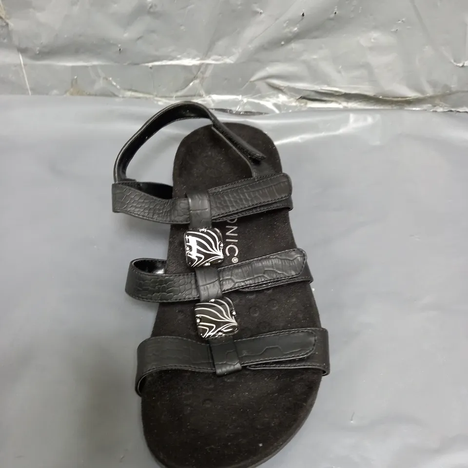 VIONIC AMBER SANDALS BLACK SIZE 4