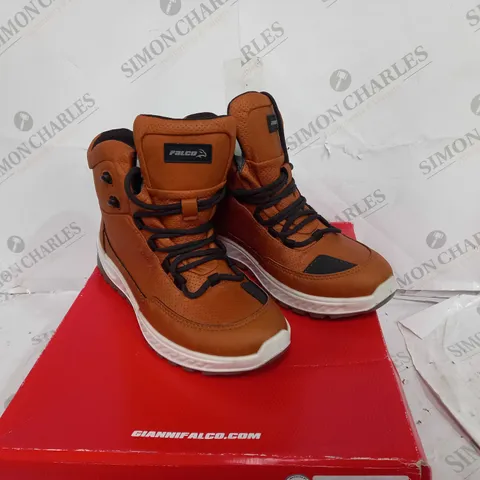 BOXED PAIR OF FALCO MOTORCYCLE BOOTS SIZE UK 6