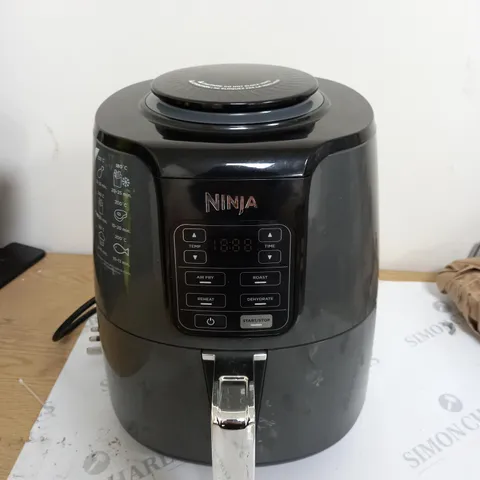 NINJA AIR FRYER 3.8L AF100UK