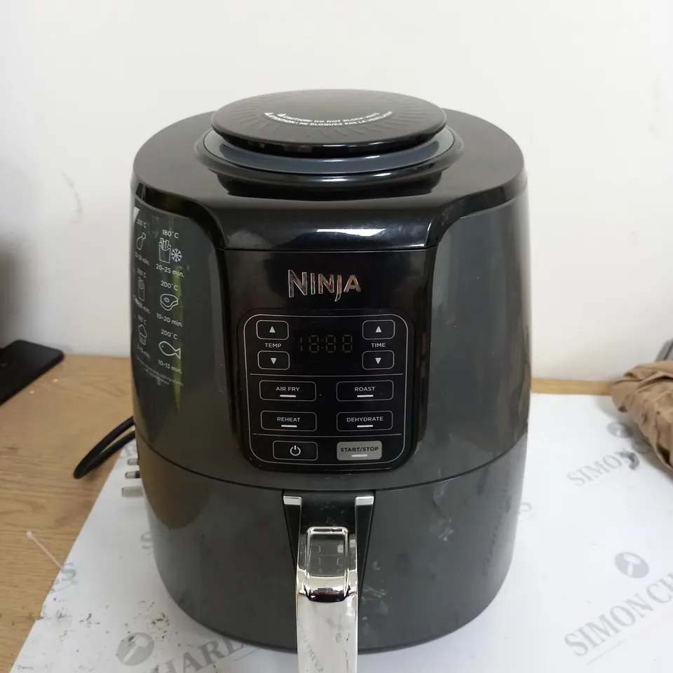 NINJA AIR FRYER 3.8L AF100UK