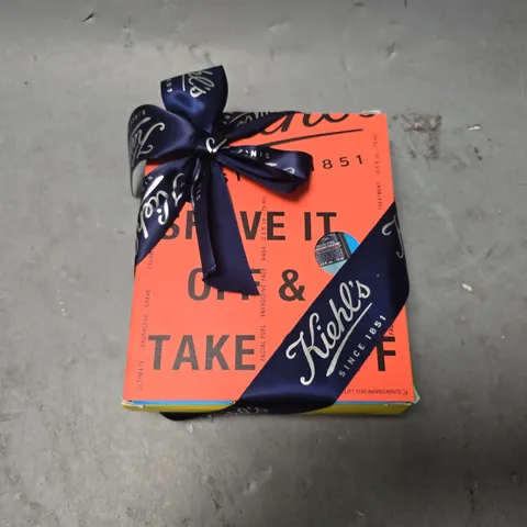 KIEHLS SHAVE IT OFF & TAKE OFF SHAVE KIT 
