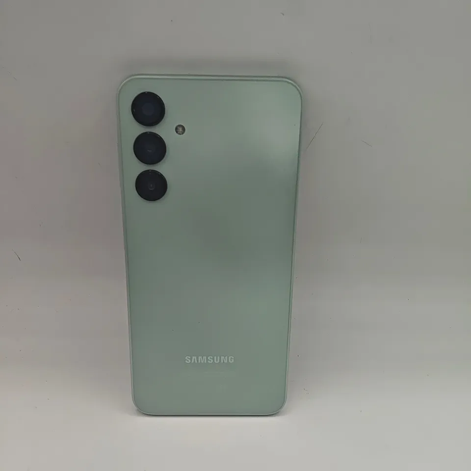 BOXED SAMSUNG GALAXY A16 4/128GB IN LIGHT GREEN - SM-A165F