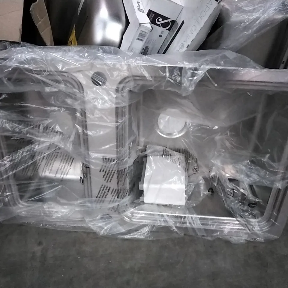 BOXED 1.5 BOWL SINK STAINLESS STEEL