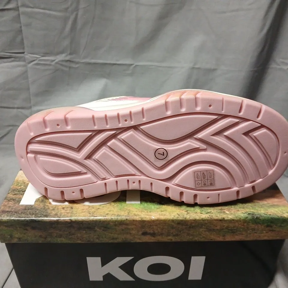 BOXED KOI KALEIDOSCOPIC PLATFORM TRAINERS IN RAINBOW - UK 7