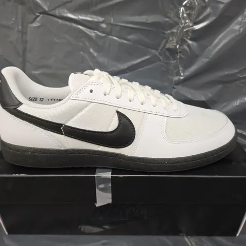 BOXED PAIR OF NIKE FIELD GENERAL LEATHER TRAINERS IN WHITE - UK 11