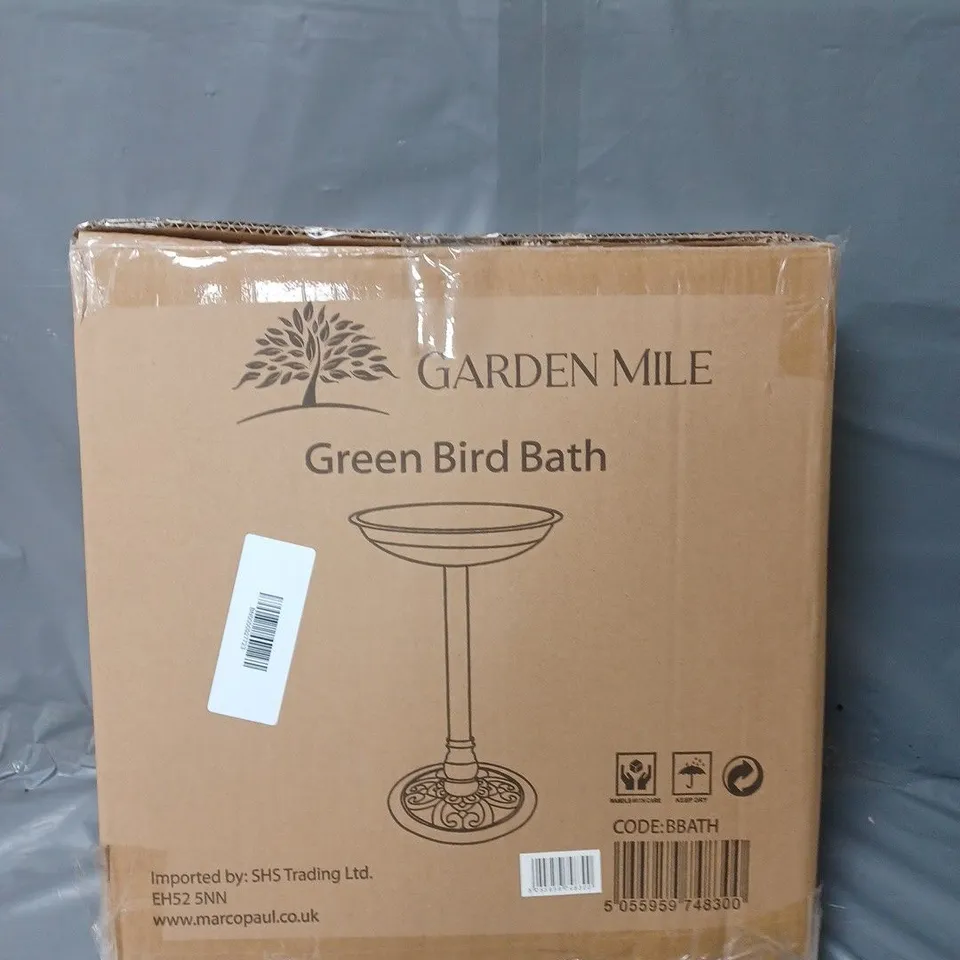 GARDEN MILE GREEN BIRD BATH