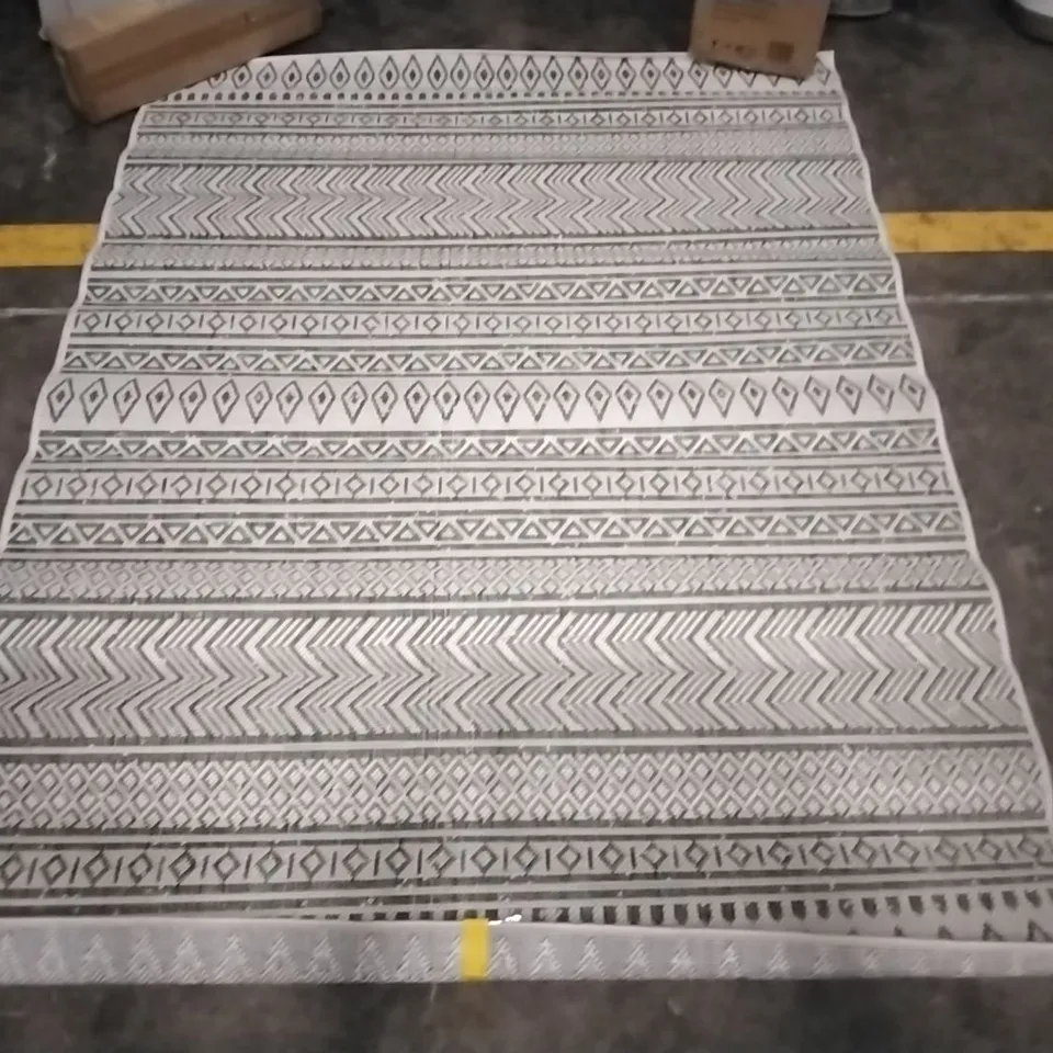 MARCUS INDOOR AND OUTDOOR BOHO OLIVE GREEN BEIGE RUG APPROXIMATELY 130X180CM