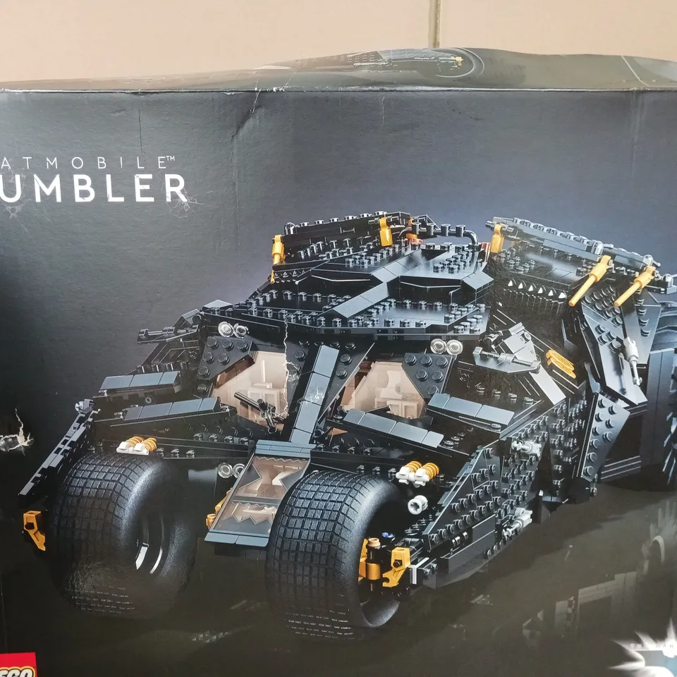 BOXED LEGO 76240 BATMAN THE DARK KNIGHT TRILOGY BATMOBILE TUMBLER 76240 RRP £229.99