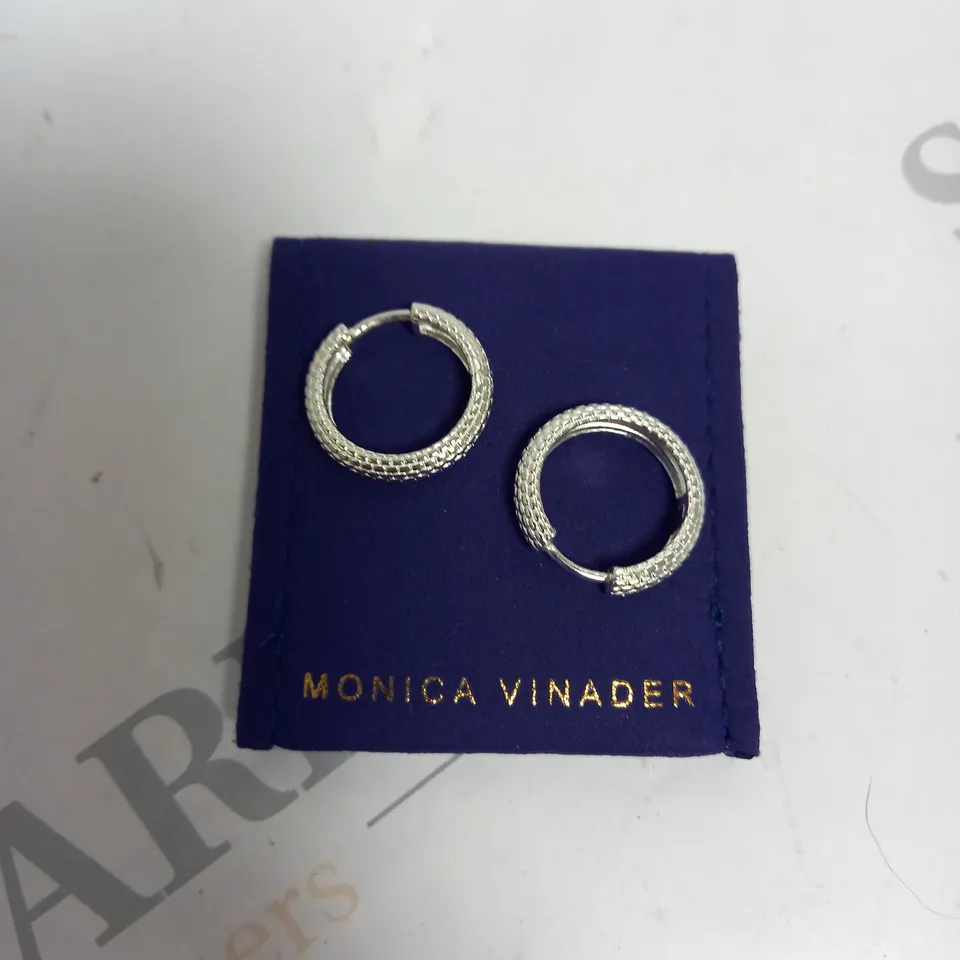 BOXED MONICA VINADER SILVER HEIRLOOM SMALL HOOP EARRINGS