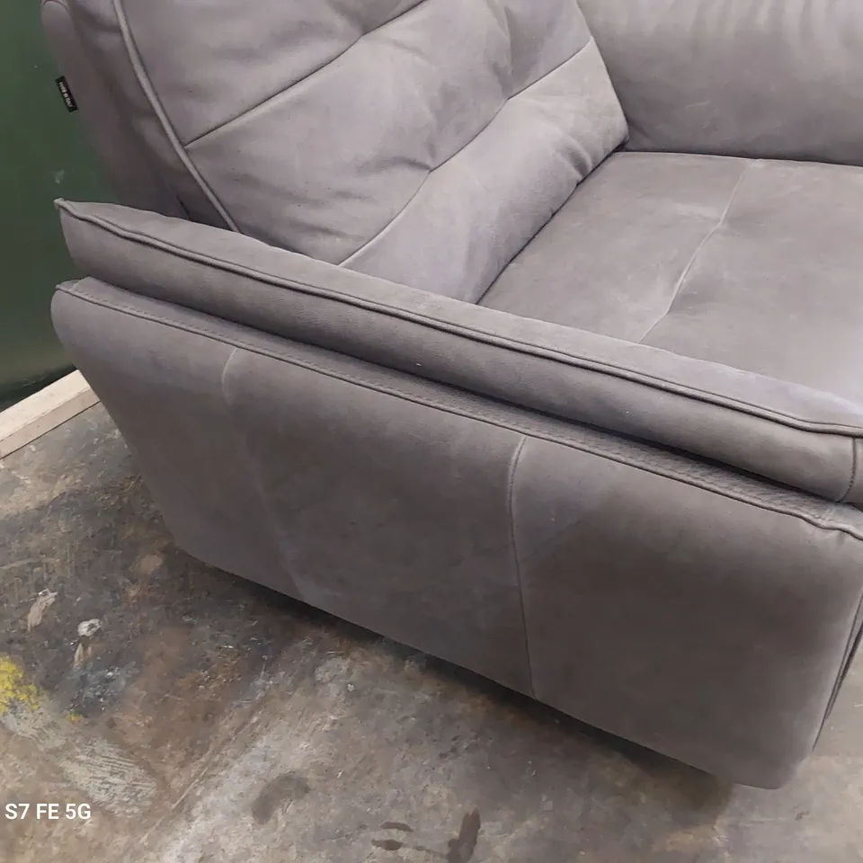 QUALITY ITALIAN DESIGNER POWER RECLINING EASY CHAIR DAMASCO LEATHER