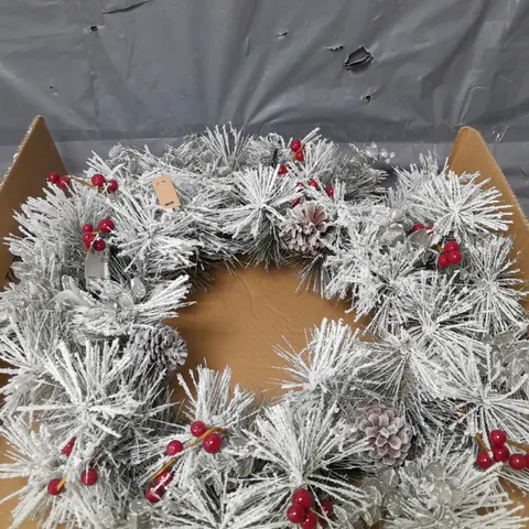 BAVARIAN LIT WREATH