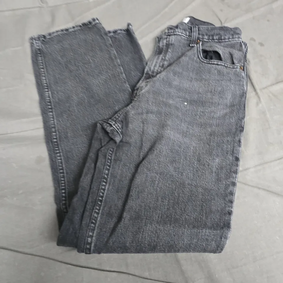 ABERCROMBIE & FITCH JEANS – THE ’90S STRAIGHT ULTRA HIGH RISE, UK 27 (US 27)