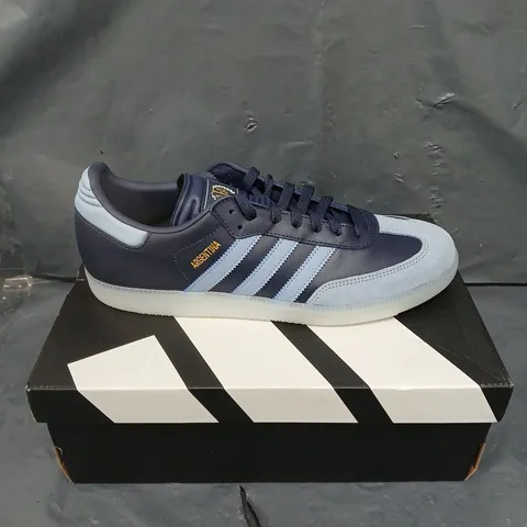 BOXED PAIR OF ADIDAS SAMBA ARGENTINA INDOOR FOOTBALL SHOES - 10.5