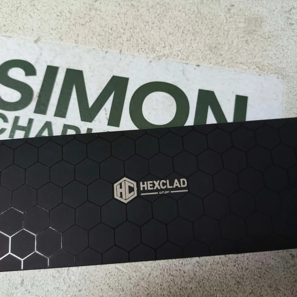HEXCLAD CUTLERY CHEF KNIFE WITH GREEN WOOD HANDLE – BOXED