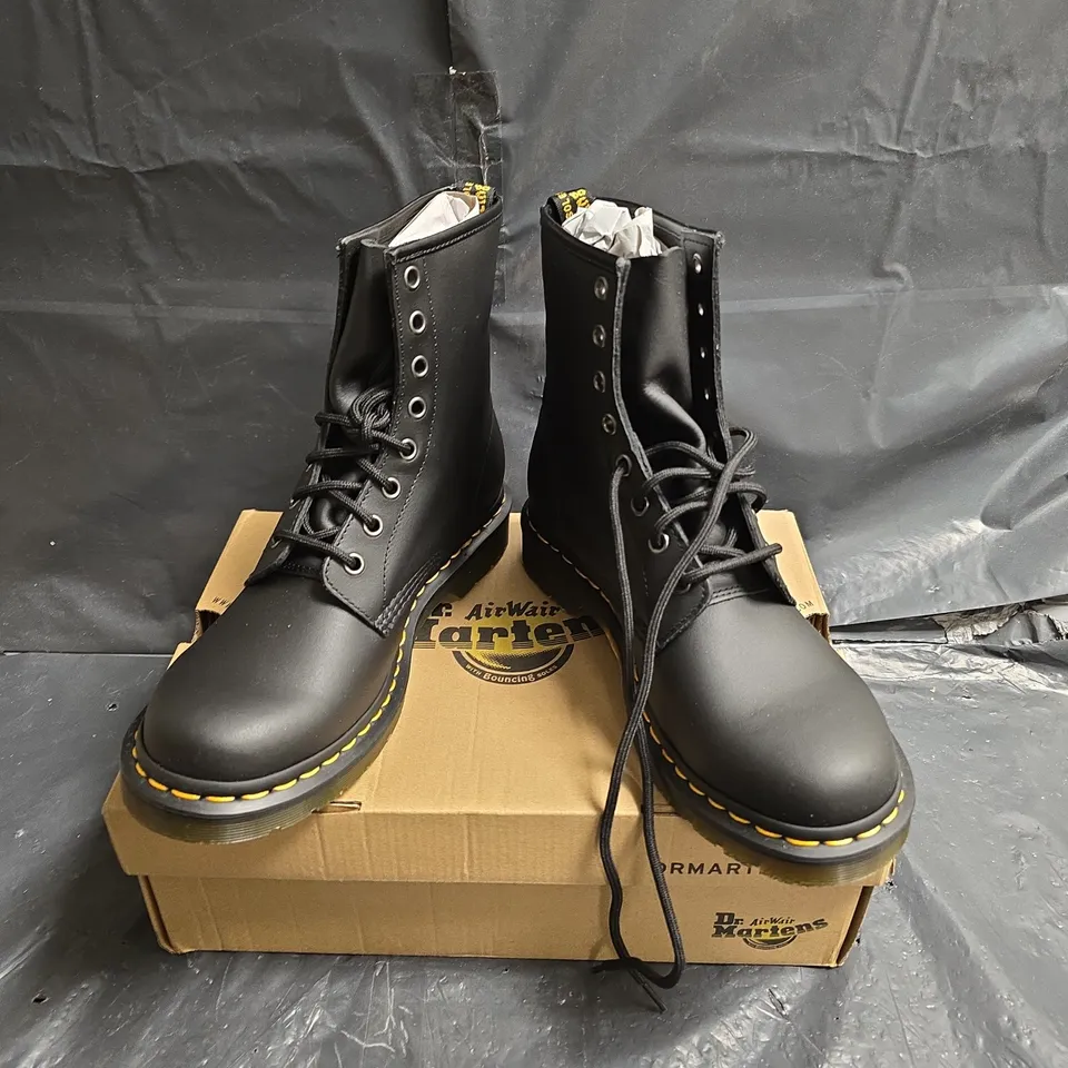 DR. MARTENS 1460 NAPPA WOMENS BOOTS – BLACK, UK 7 (EU 41), BOXED