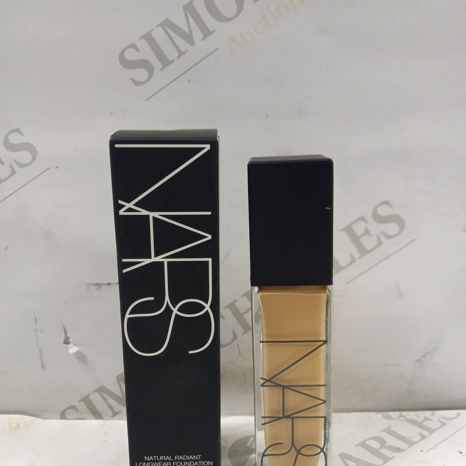 NARS NATURAL RADIANT LONGWEAR FOUNDATION - 30ML