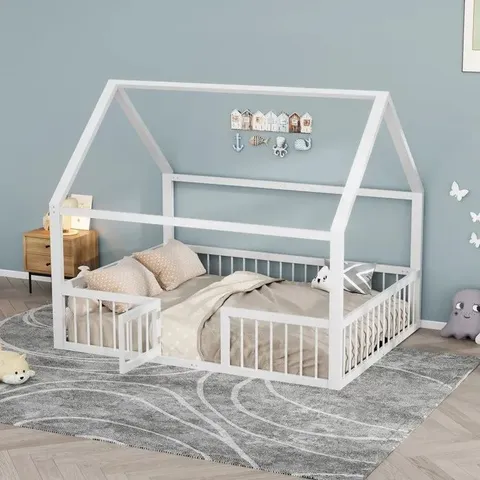 BOXED CHILDREN'S PLAYPEN / SLEEP AREA (2 BOXES)