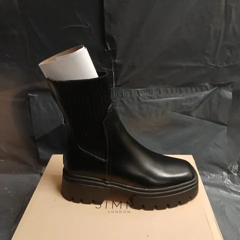 SIMMI LONDON BLACK LEATHER ANKLE BOOTS WITH CHUNKY LUG SOLE UK 5