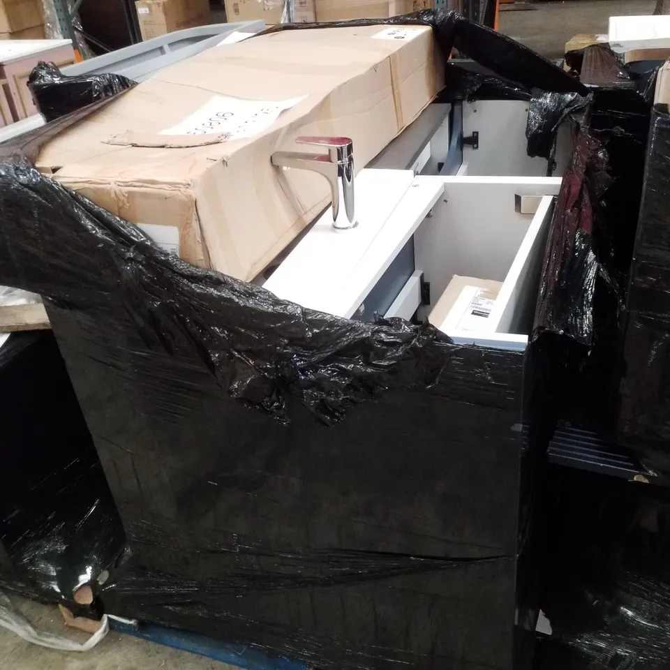 PALLET CONTAINING ASSORTED VANITY UNITS & BASE UNITS