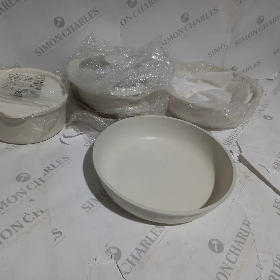 4 ASSORTED NON-STICK COOKWARE DISHES