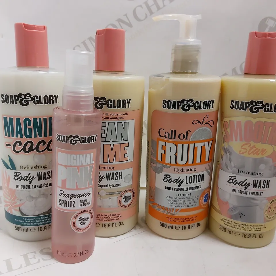 BOX OF APPROX 5 SOAP AND GLORY ITEMS TO INCLUDE MAGNIFI-COCO BODY WASH, CLEAN ON ME BODY WASH AND SMOOTHIE STAR BODY WASH 