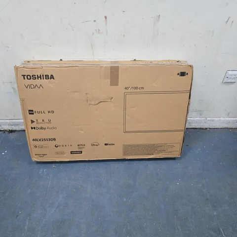 TOSHIBA 40-INCH TV WITH VIDAA OS , BOXED - DAMAGED SCREEN 