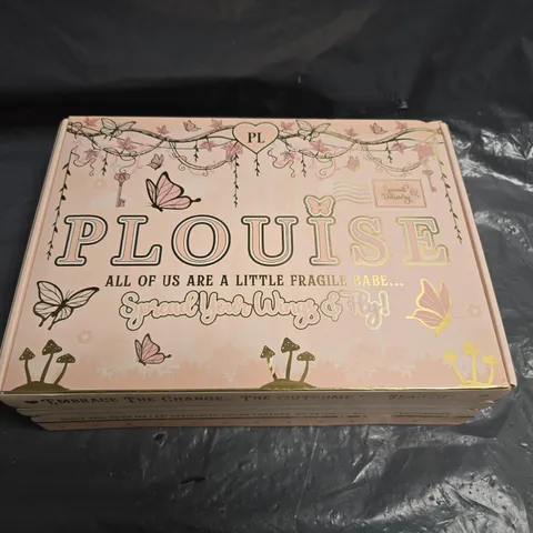 PLOUISE ALL OF US ARE A LITTLE FRAGILE BABE SPREAD YOUR WINGS GIFT SET